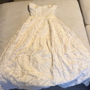 Elegant Cream Strapless Wedding Dress